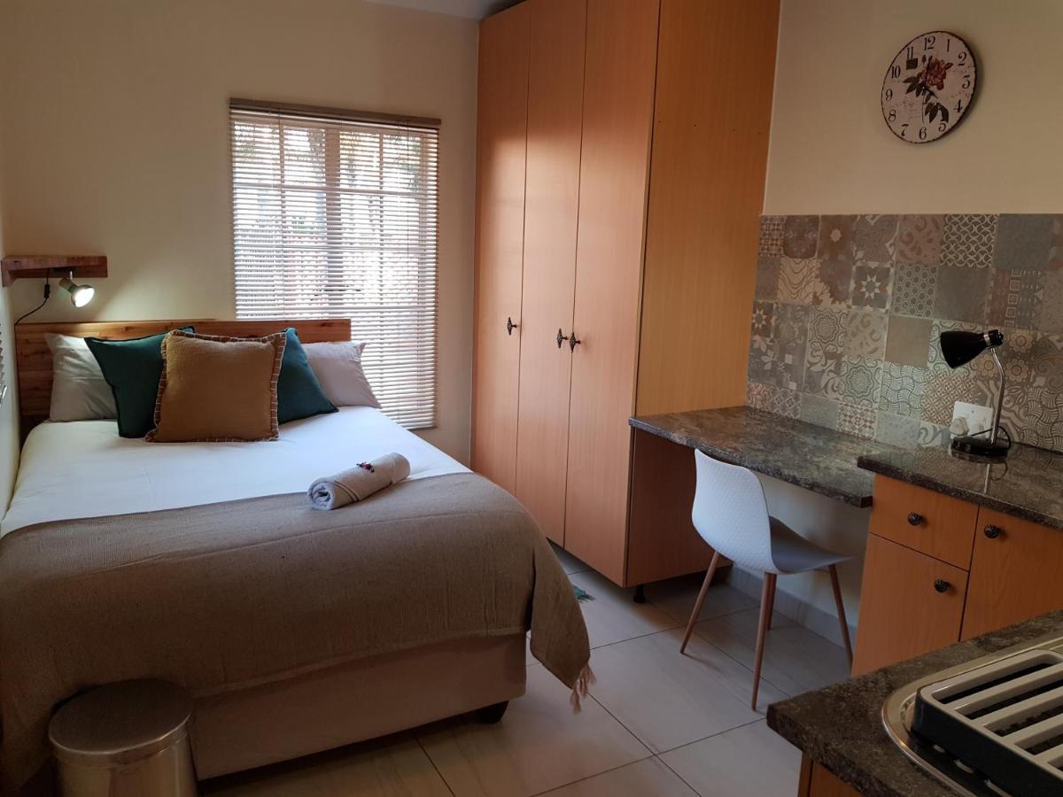 Kington Guest Suite Pretoria-Noord Exterior foto